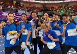 萨姆·索萨因球棒内藏软木塞被裁判当场抓包，引发全美关于诚信的剧烈讨论